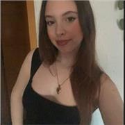 Me defino como una persona activa y con ganas de enseñar y transmitir mis conocimientos de forma didáctica y creativa a alumnos.